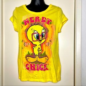 Looney Tunes yellow junior’s t-shirt
